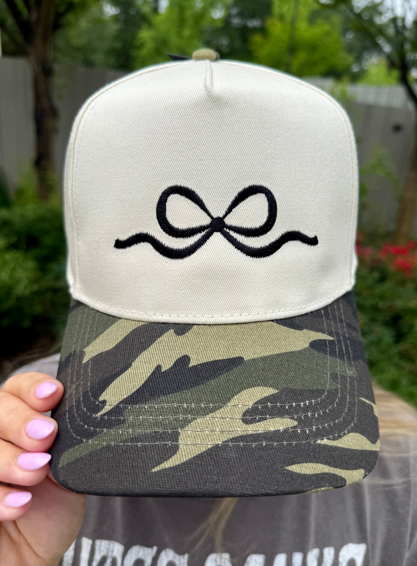 Camo embroidered bow hat