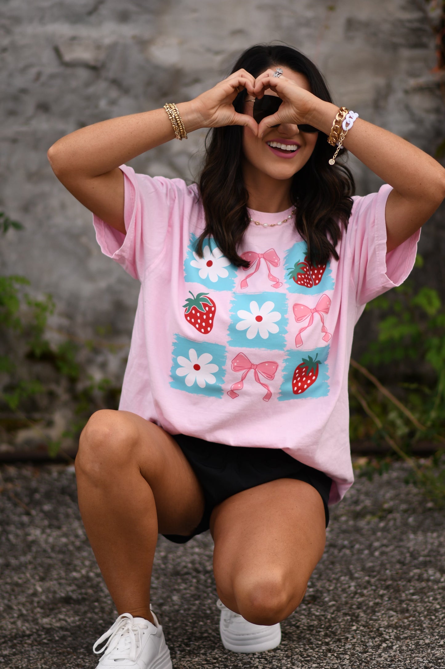 Strawberries and daisies tee