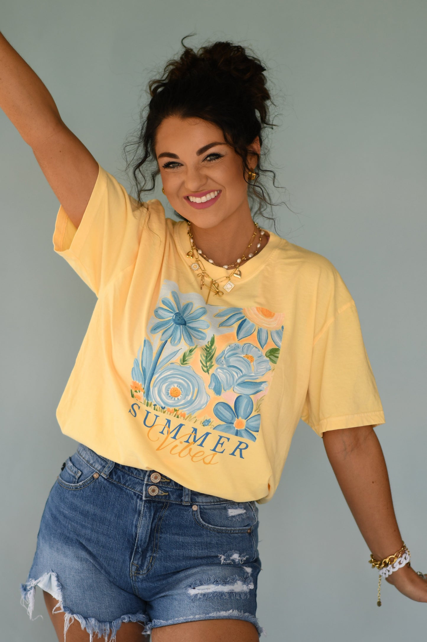 Summer vibes floral tee