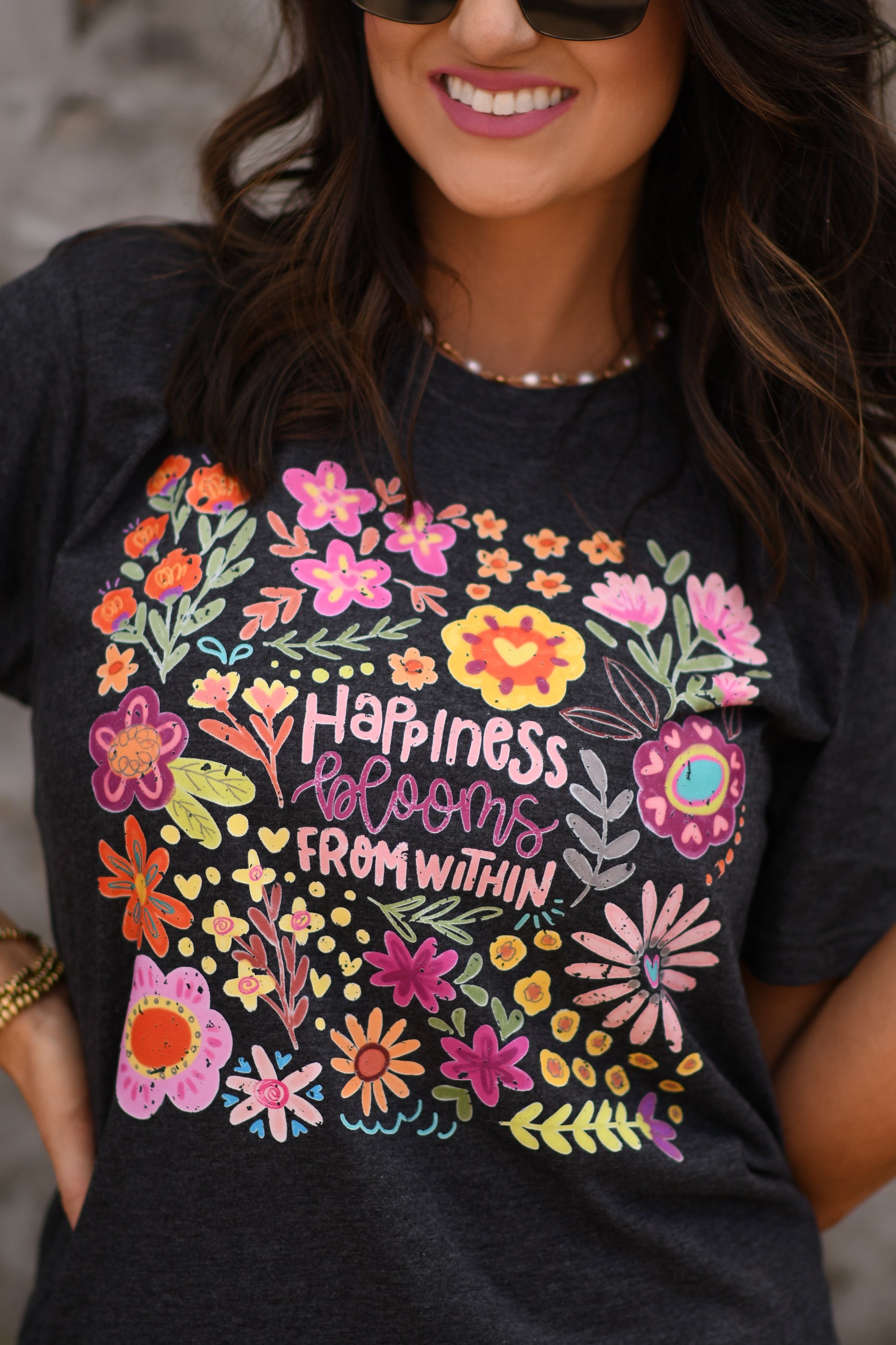 Happiness blooms tee