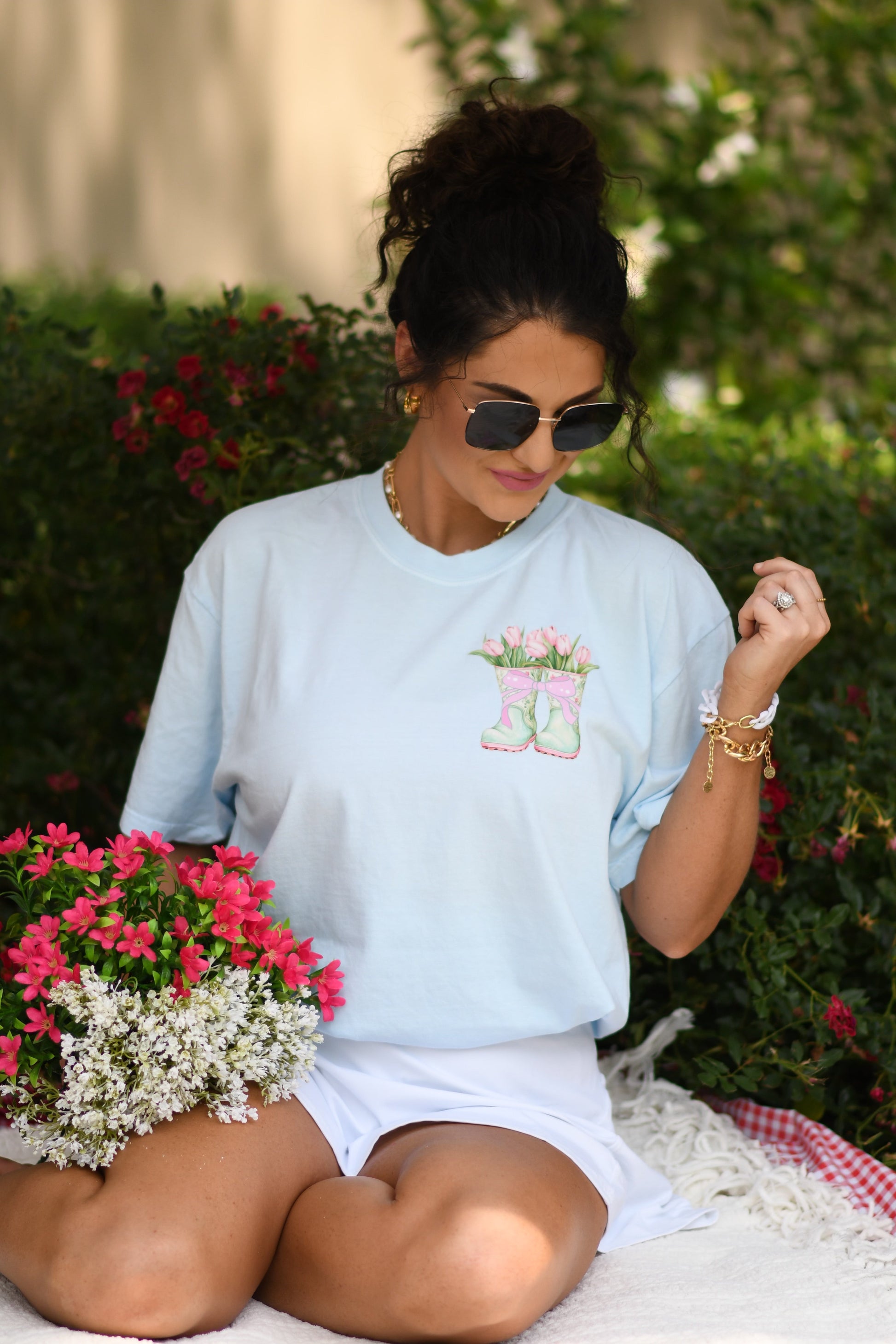 Petals and pretty things tee
